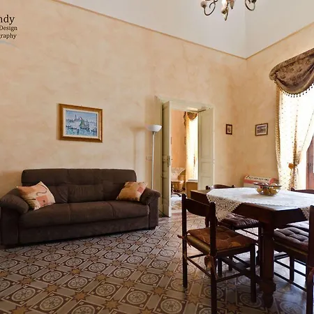 Etna Bed & Breakfast 3*