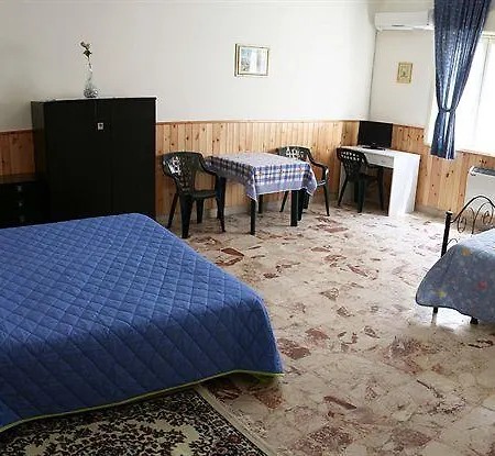 Etna Bed & Breakfast 3*